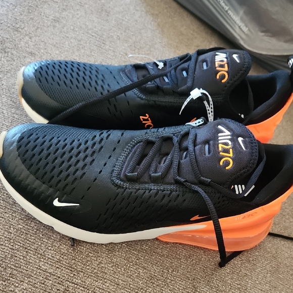 Nike Air Max 270 Black with Orange Accents - Picture 2 of 7